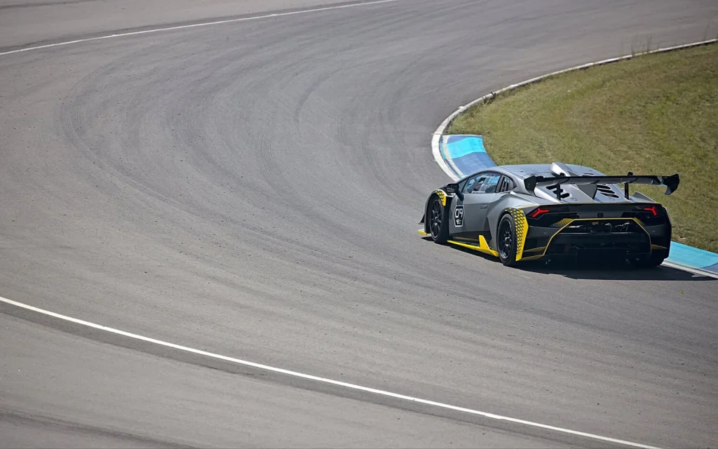 Lamborghini Huracan Super Trofeo EVO1